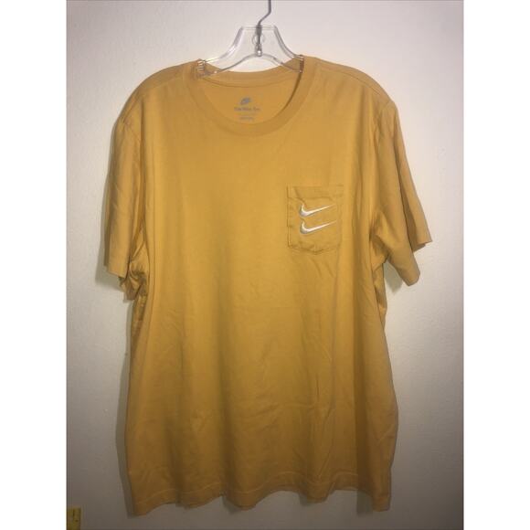 The Nike Tee Sz XL Double Swoosh Pocket T-shirt Shortsleeve Women’s Yellow/Gold - Picture 2 of 6